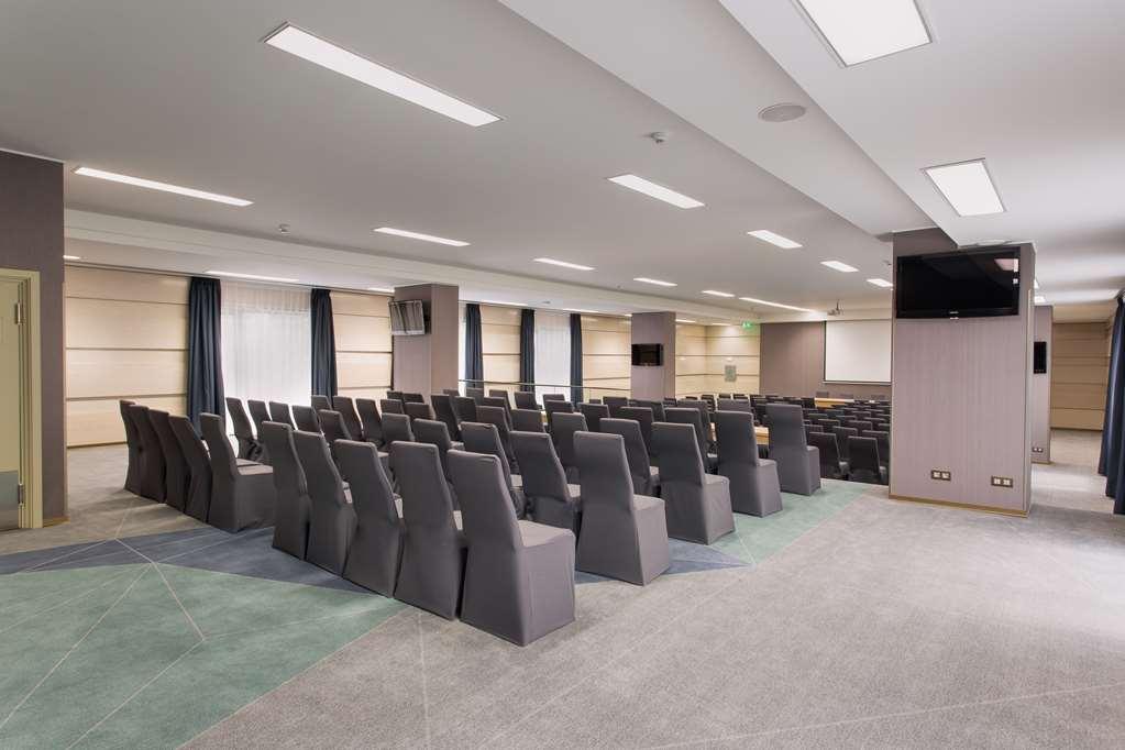 Doubletree By Hilton Hotel Cluj - City Plaza Съоръжения снимка